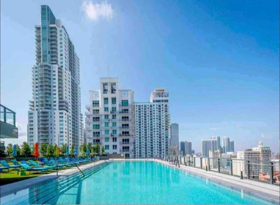 Gorgeous 2Br/2Bth In The Heart Of Miami Apartment ภายนอก รูปภาพ