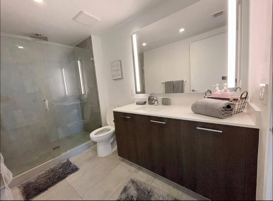Gorgeous 2Br/2Bth In The Heart Of Miami Apartment ภายนอก รูปภาพ