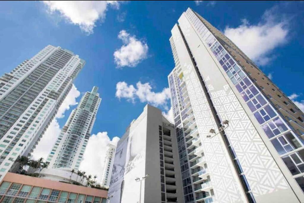 Gorgeous 2Br/2Bth In The Heart Of Miami Apartment ภายนอก รูปภาพ