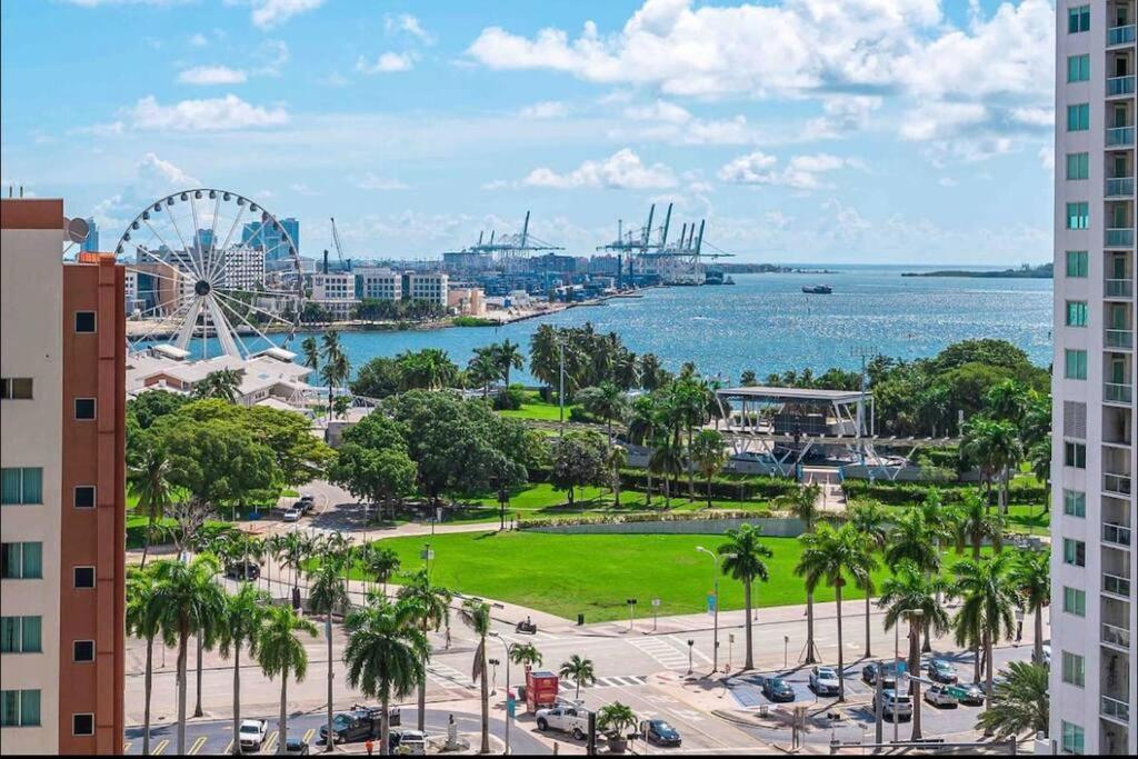 Gorgeous 2Br/2Bth In The Heart Of Miami Apartment ภายนอก รูปภาพ